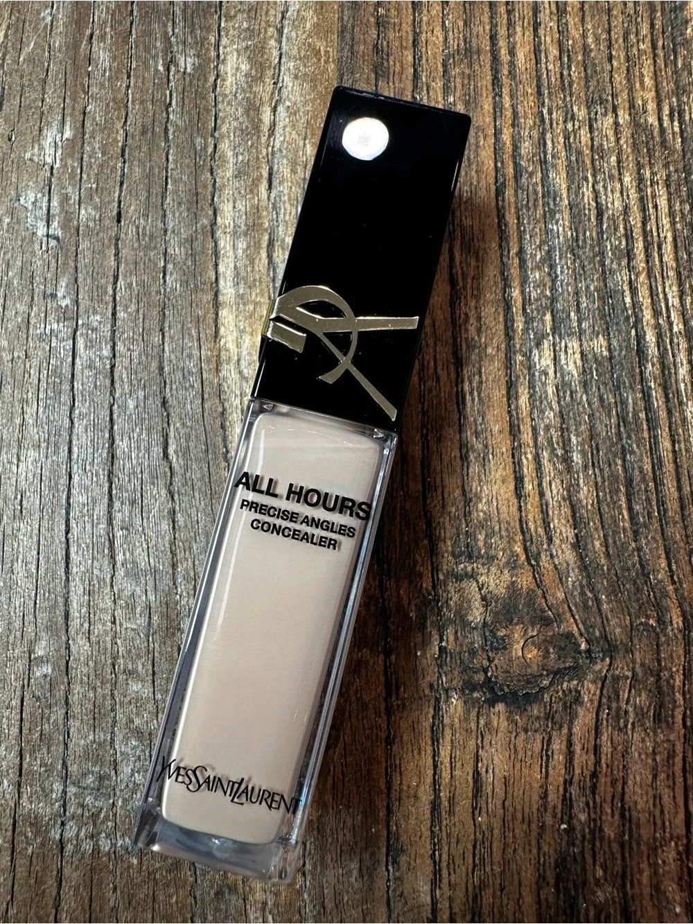 Yves Saint Laurent All Hours Concealer - Pale Beige in Black Cap